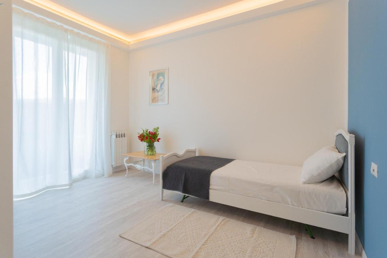 Acqua Chiara Apartment By Rent All Como دونغو المظهر الخارجي الصورة